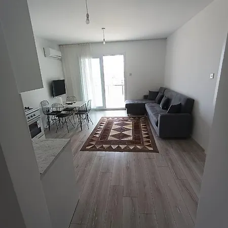 Apartment Colorfast Aparts