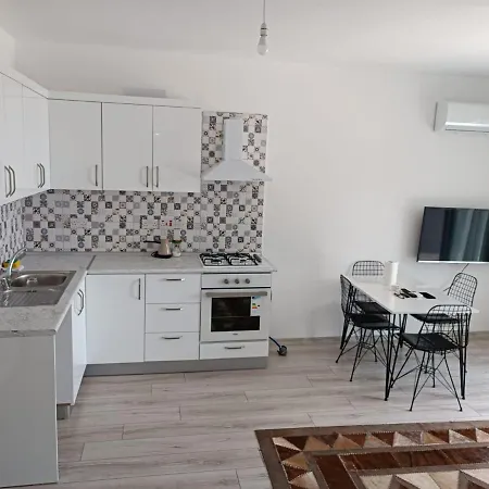 Apartment Colorfast Aparts